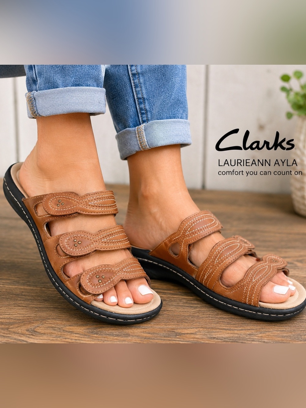 Clarks Laurieann Ayla Brown Leather Triple Strap Comfort Slide Sandals Size 10